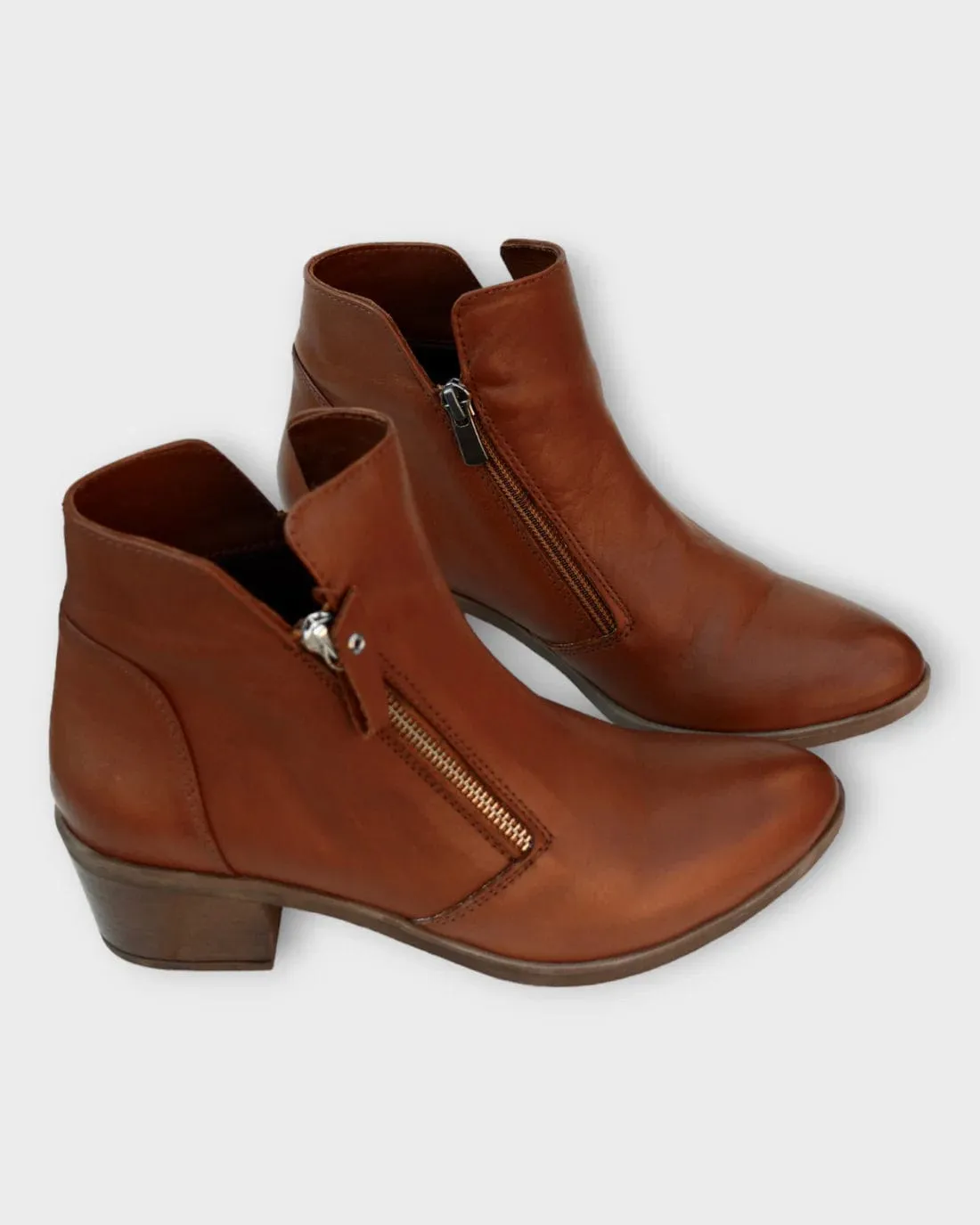 Everly Women's Olivia Boots- Brown