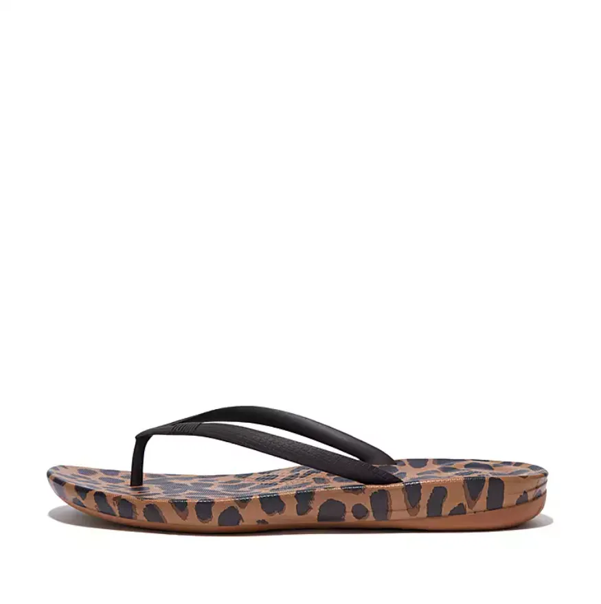 FitFlop IQUSHION Leopard-Print Ergonomic Flip-Flops