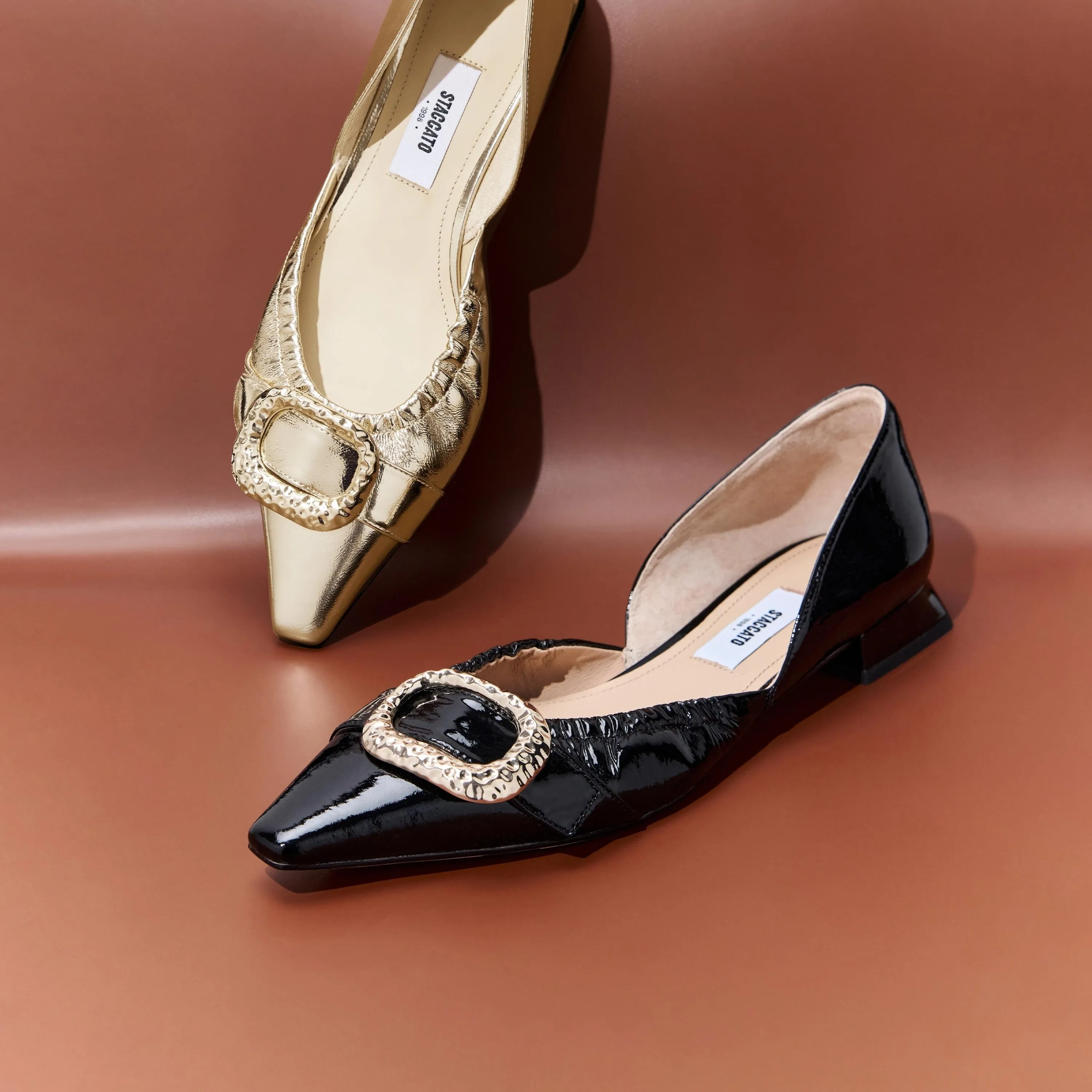 Golden Metallic Buckle Pointy Vintage Flats