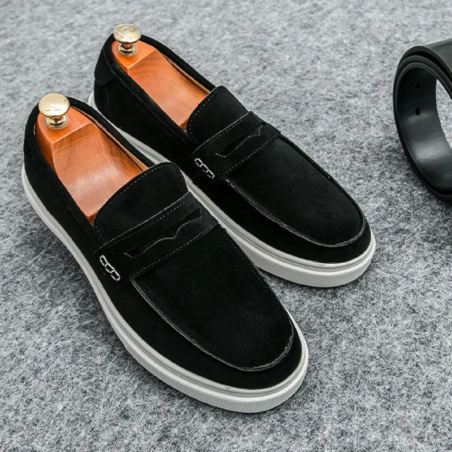 Men's Suede Leather Platform Penny Loafers Soft Comfortable Round Toe Flat Slip-On Business Casual Shoes for Outdoor Driving Walking Dress Shoes