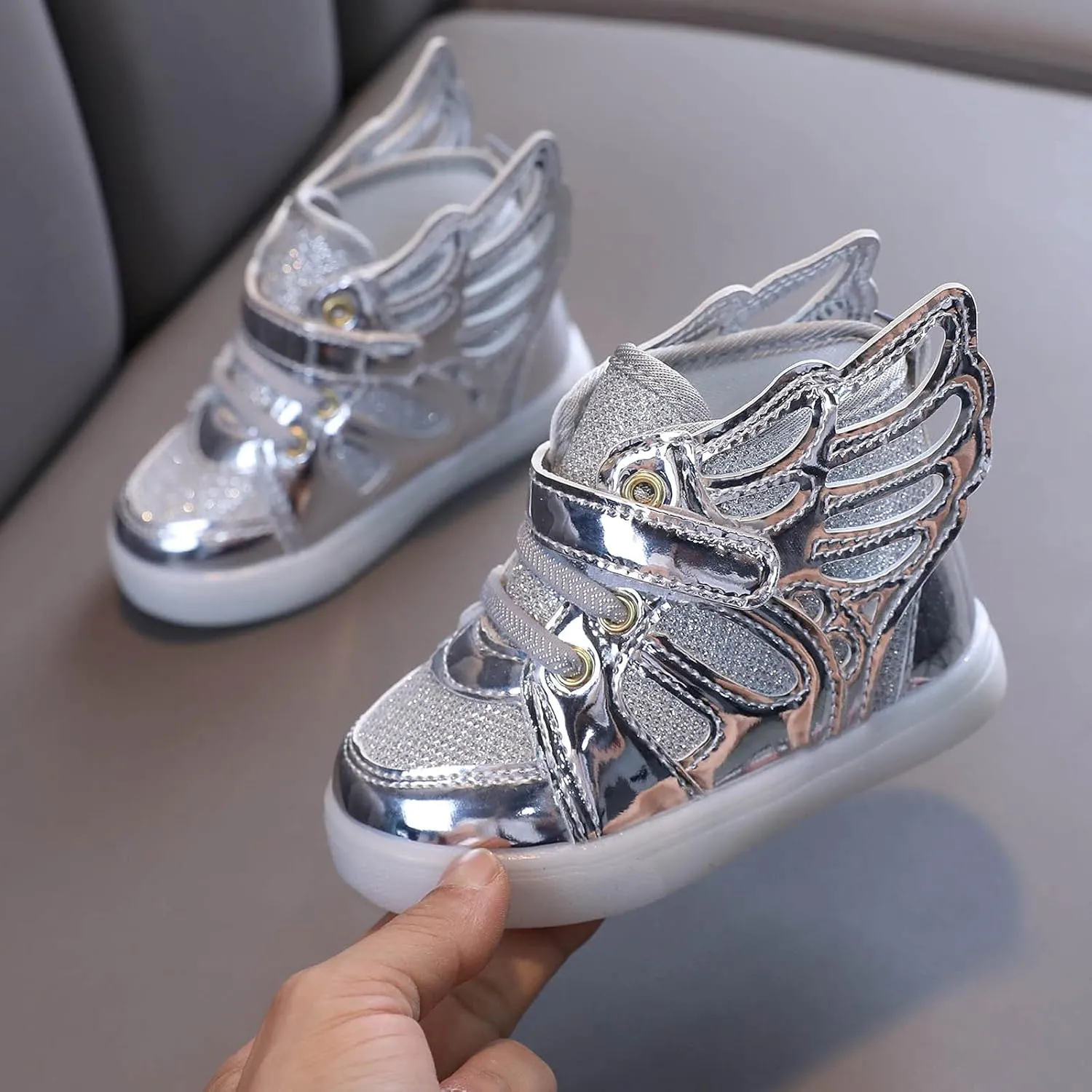 Toddler Girls Light Up Sequins Running Shoes Slip On Flashing Casual Shoes Girls High Top Sneakers Boys School Shoes